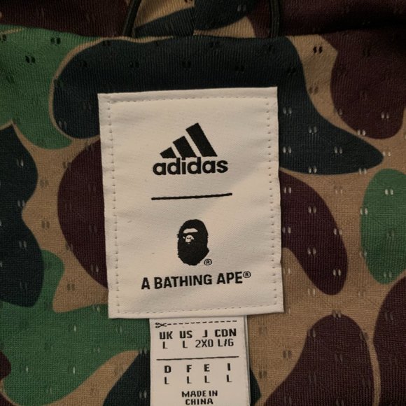 Bape x Adidas Shark Hoodie Limited Edition - Picture 4 of 8